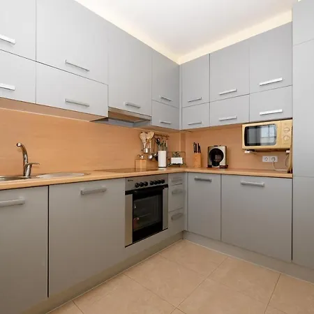 - 2 Bedrooms With Wifi - 60225 Apartman
